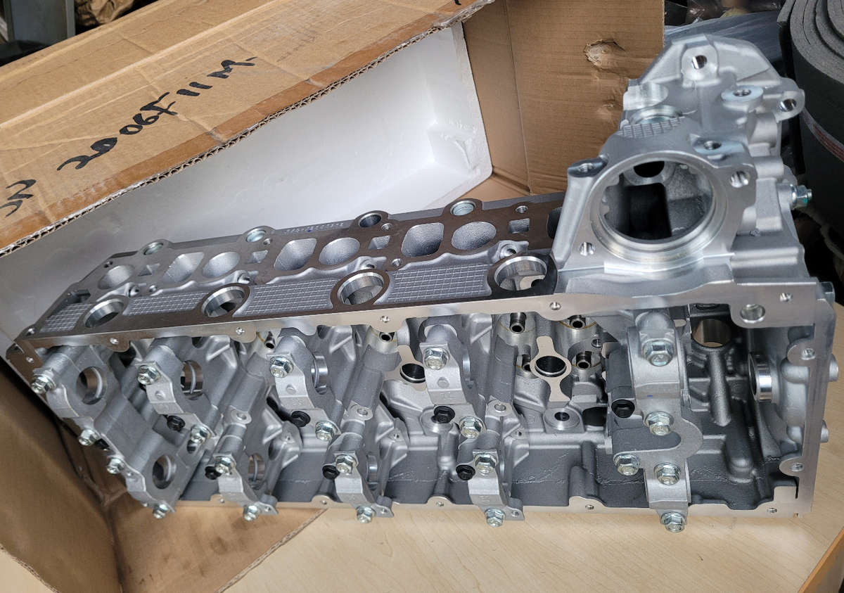 ISUZU KB 250/KB300 Bare Cylinder Head (4JJ1 /4JK1,  D-TEQ, D-MAX)