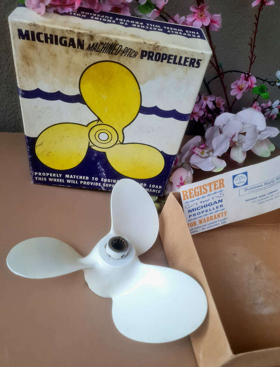 10-1/4x 13 Inch Vintage Solid Aluminium Outboard Boat Propeller (PR-134)