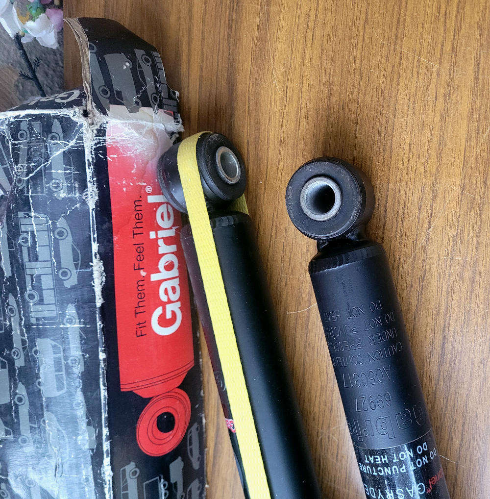 GABRIEL Rear Axle Twin-Tube Telescopic SHOCK ABSORBER - Fits RENAULT MEGANE 1995-2003 (Part: 69927)