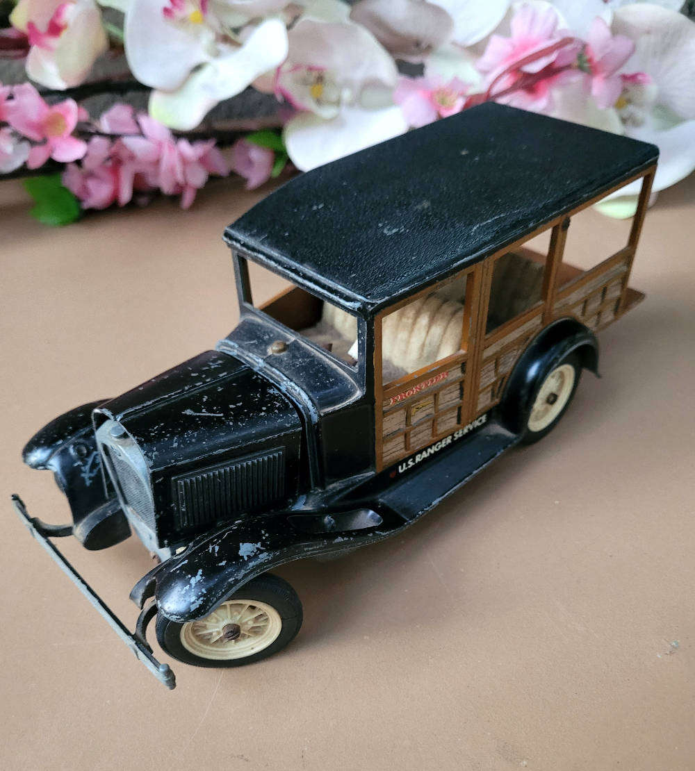 Vintage Collectable WOODY FORD PANEL TRUCK 854-5K-With Broken Steering Wheel, As Pictured