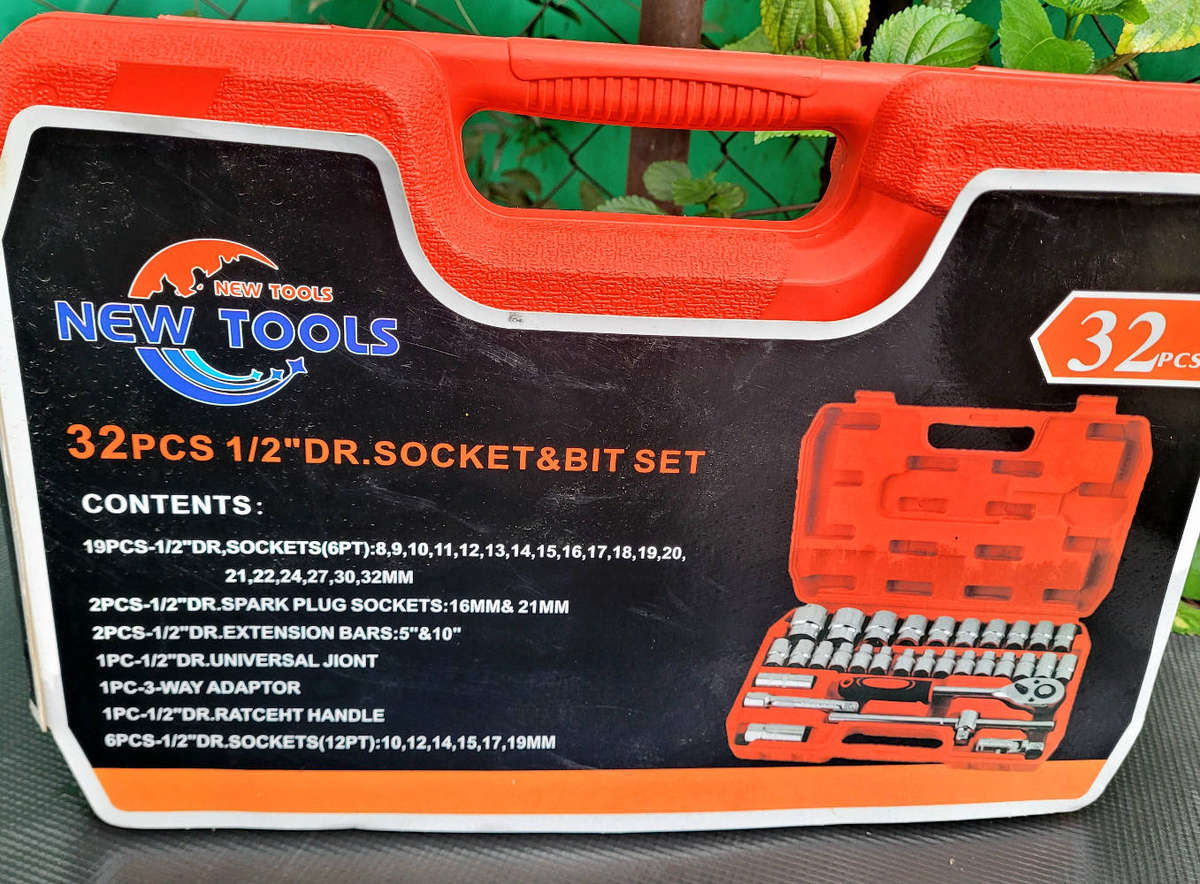 32-Piece 1/2Inch-Drive Tool Kit