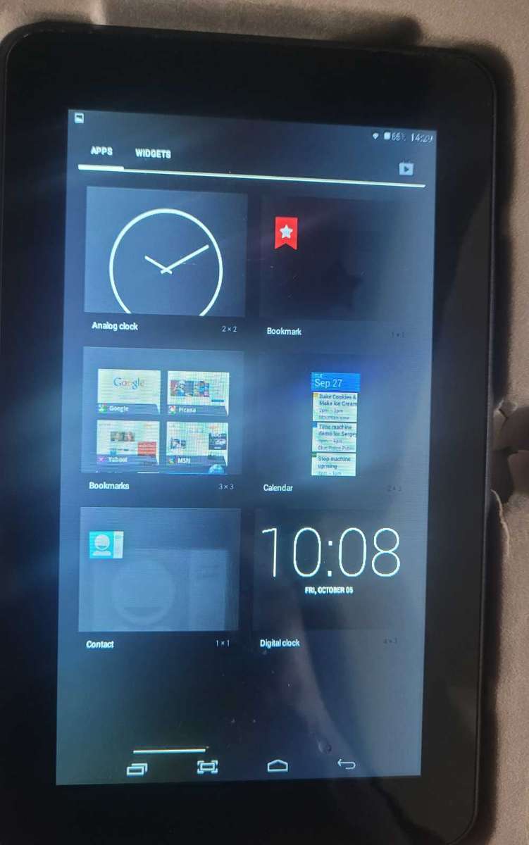 7" Clean-Used AZPEN WIFI TABLET (A727)