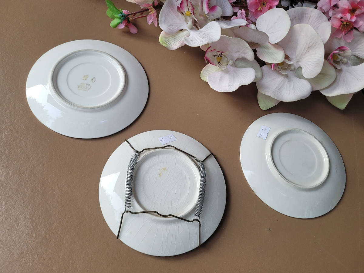 Well-Preserved Collectable Oriental Imari ware.  (Bid Per Lot)