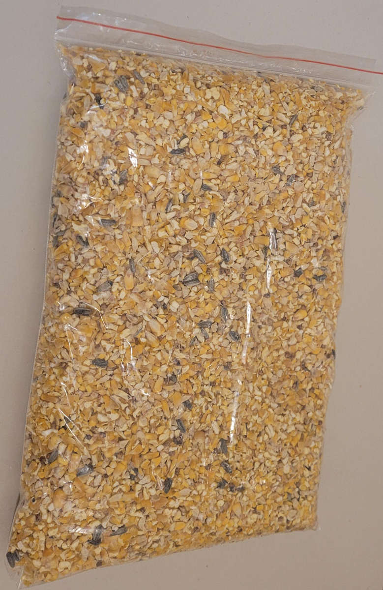2Kg Mixed Fowl Feed (Bid Per Pack)