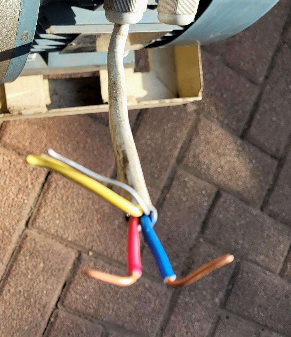 Shell Horizontal Centrifugal Pump. 3-Phase, 400V Electric Induction Motor  (2 Of 2)