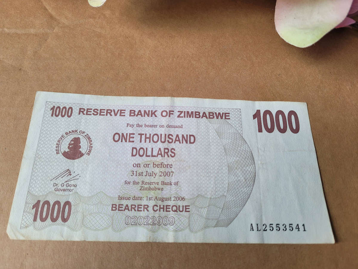 ZIMBABWE Early Hyper-Inflation Bank Notes (As Pictured)  Bid Per Piece-To Take All 5x