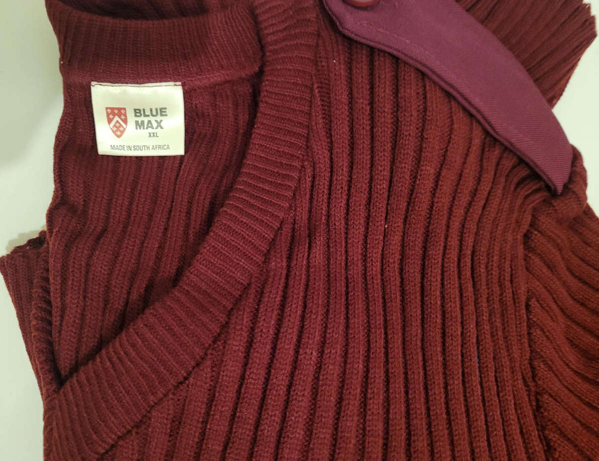 Long-Sleeved Padded Elbow V-Neck Combat Stretch Jersey (XL)