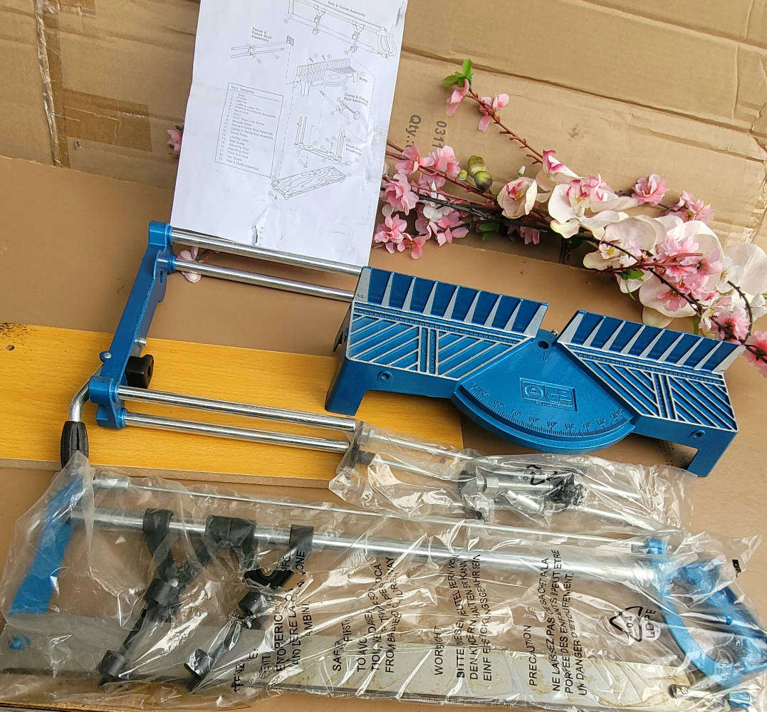 UNUESD.. 550mm UERASIA MITRE SAW (035RL). Old Packaging