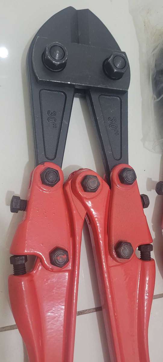 Bolt Cutter. 30" TA Forged Steel