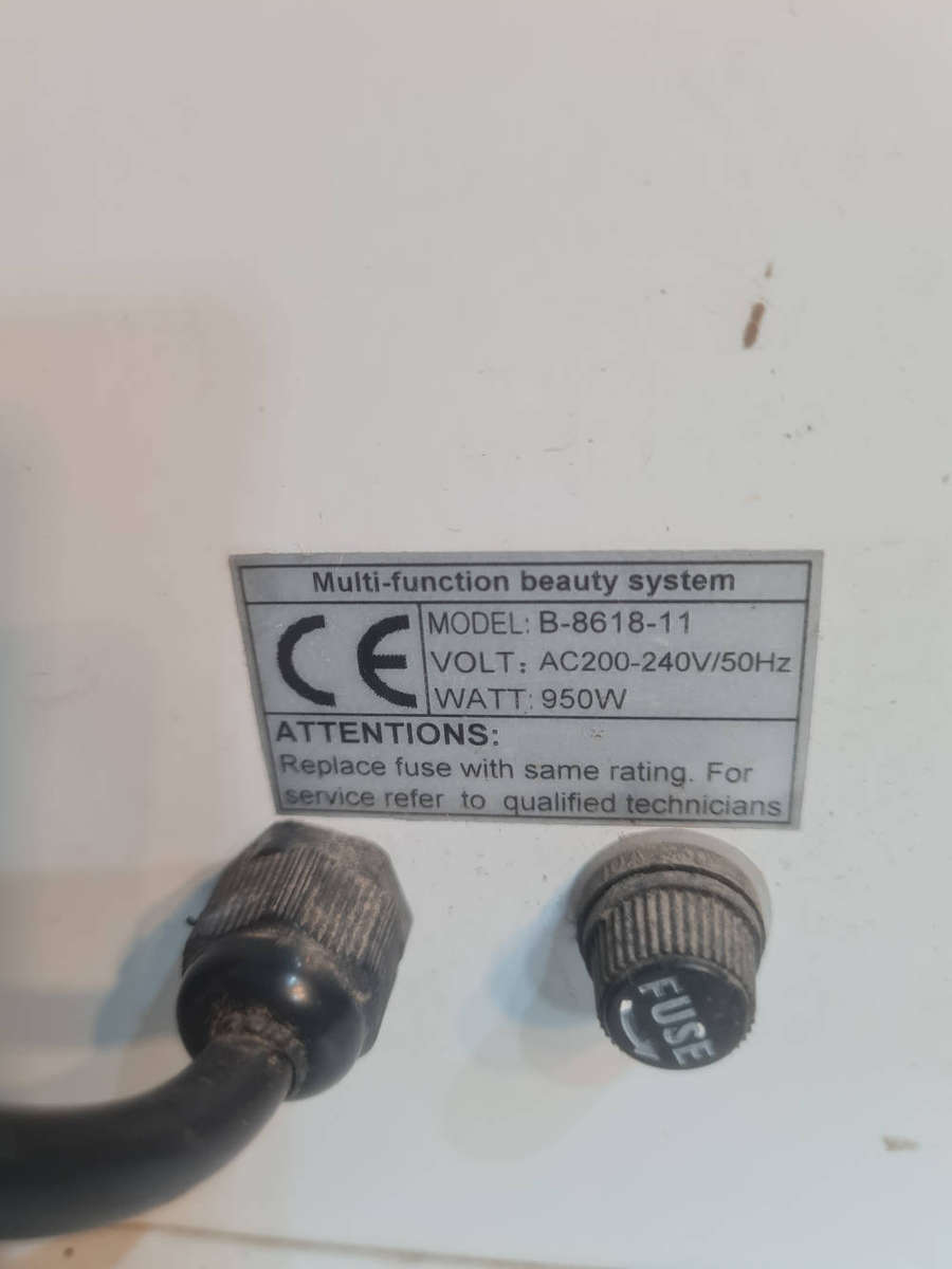 COLLECTION.. Professional Multifunction Spa Rejuvenation/Skin Care Machine (B-8618-11). Switches On