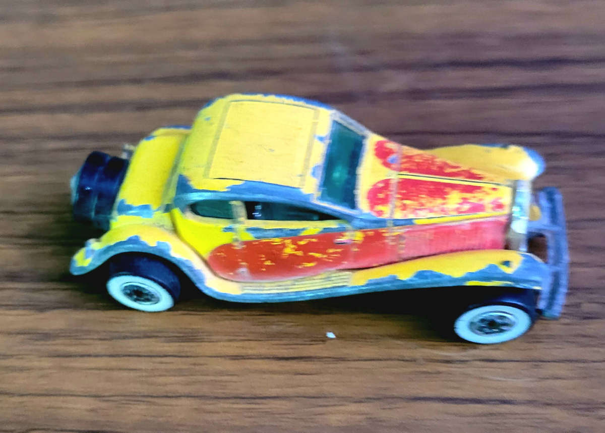 Vintage Collector`s Toys. (Lot 2)