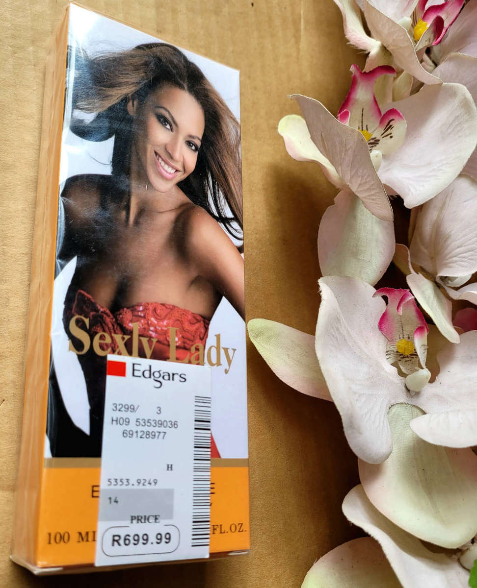 100ml  Men and women Classic Perfume (Bid Per Piece-Highest Bidder May Choose)