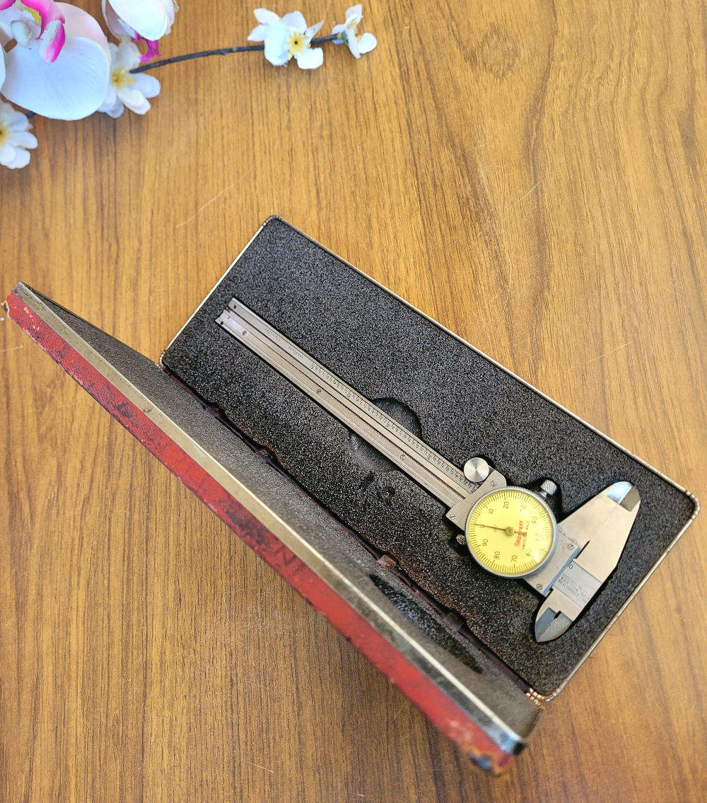 ORIGINAL Vintage LS STARRETT N0.120, 6" Dial Caliper (As Pictured)