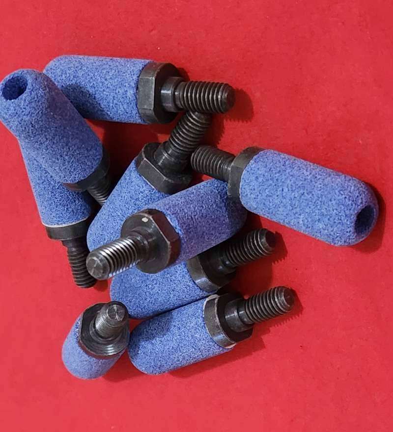 cylindrical aquarium air stones used for aeration.. (Bid Per Pack-To-Take All 4x)