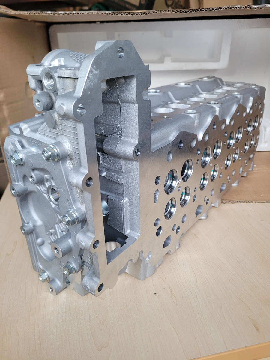 ISUZU KB 250/KB300 Bare Cylinder Head (4JJ1 /4JK1,  D-TEQ, D-MAX)