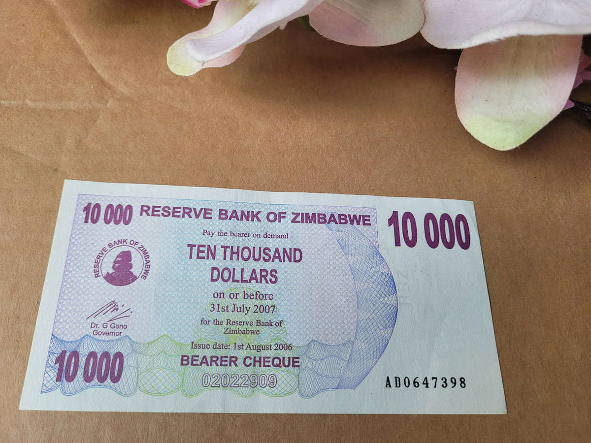 ZIMBABWE Early Hyper-Inflation Bank Notes (As Pictured)  Bid Per Piece-To Take All 5x