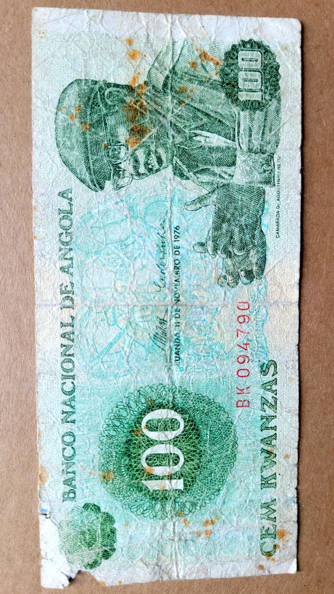 WORLD Bank Notes (As Pictured)  Bid Per Piece-To Take All 5x