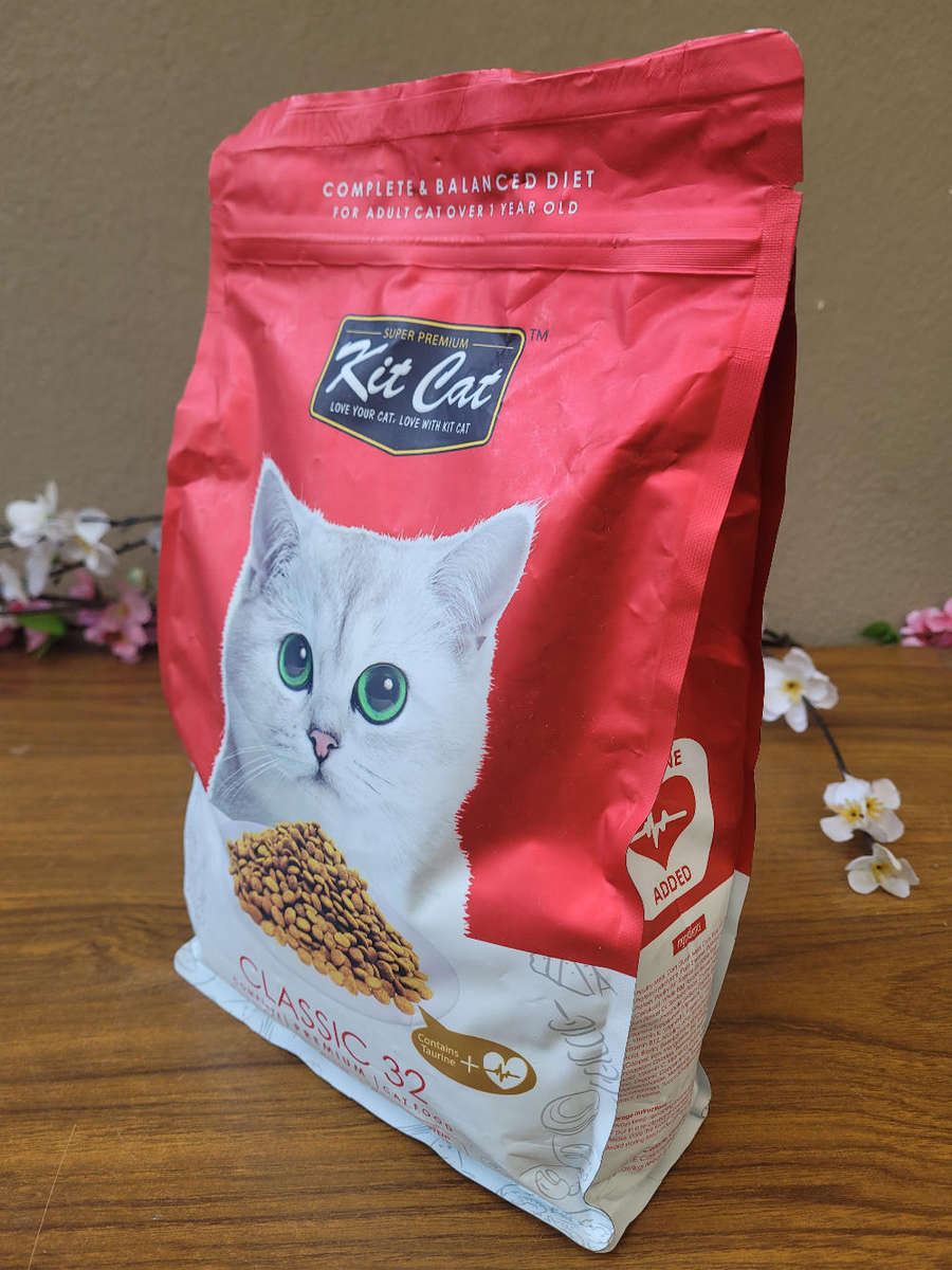 1.2Kg CLASSIC 32 Complete Balanced Diet For Cats 1 Year And Older-Expiry: 23 04 25