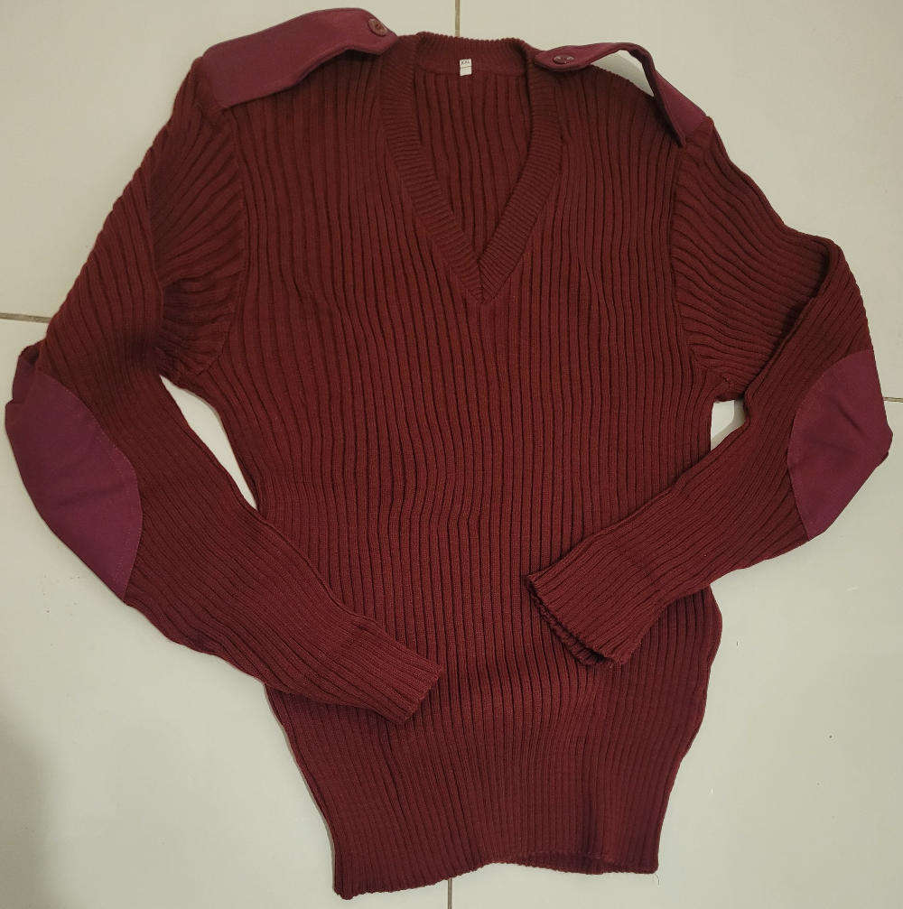 Long-Sleeved Padded Elbow V-Neck Combat Stretch Jersey (XL)