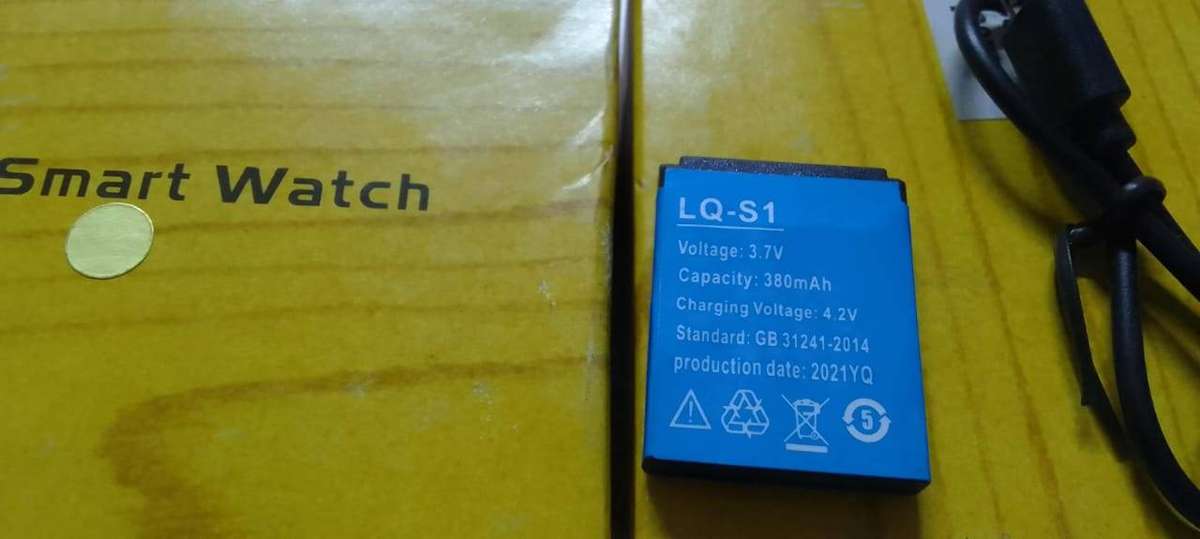 SMART WATCH  - STILL IN THE BOX