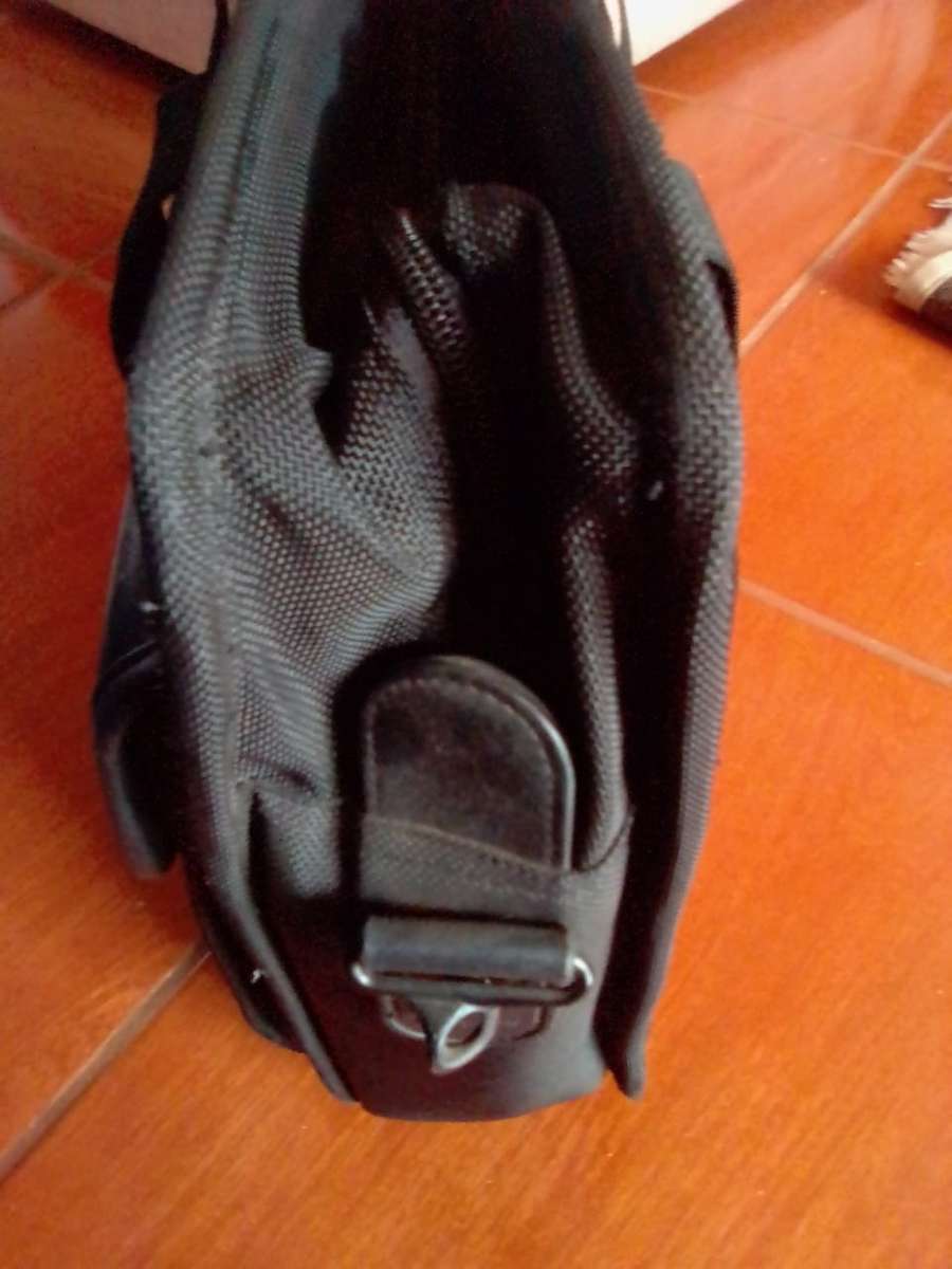 Briefcase or laptop bag (Targus brand)