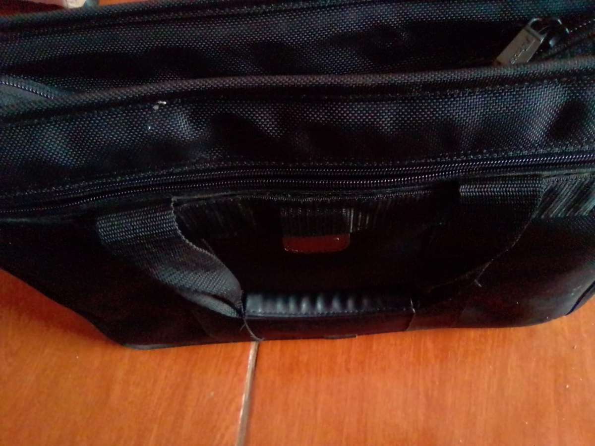 Briefcase or laptop bag (Targus brand)