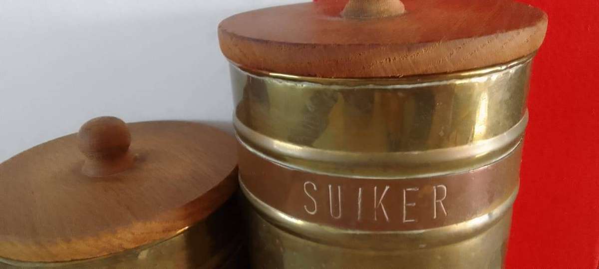 Copperware: SET of COPPER AND BRASS KITCHEN CANNISTERS - KOFFIE/ TEE/ SUIKER