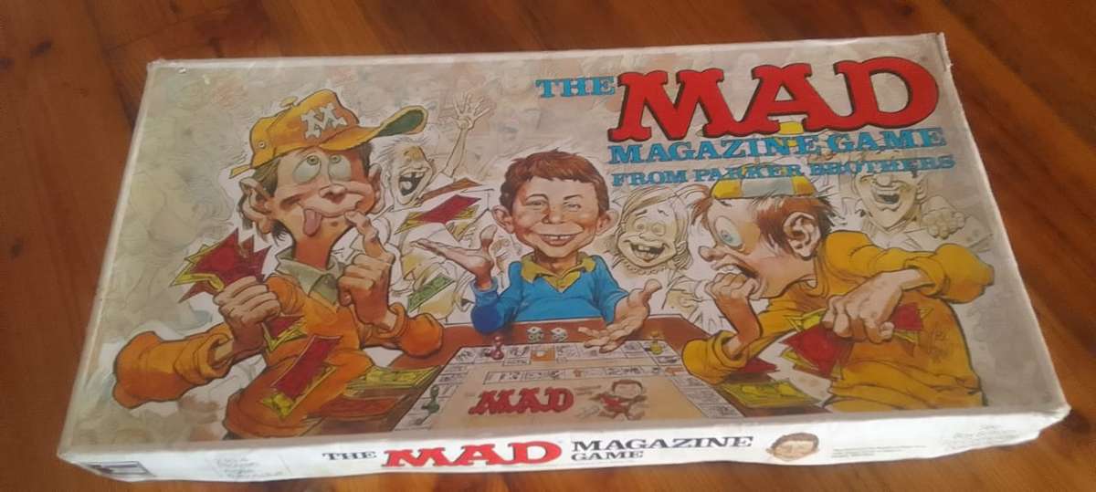 MAD MONOPOLY BOARD GAME - a true Classical-