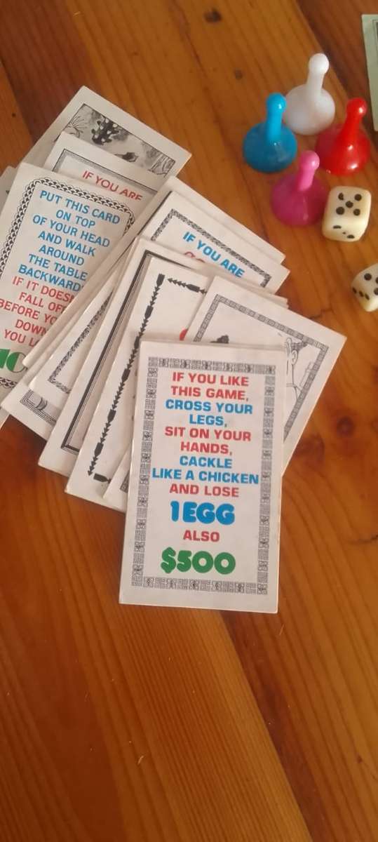 MAD MONOPOLY BOARD GAME - a true Classical-