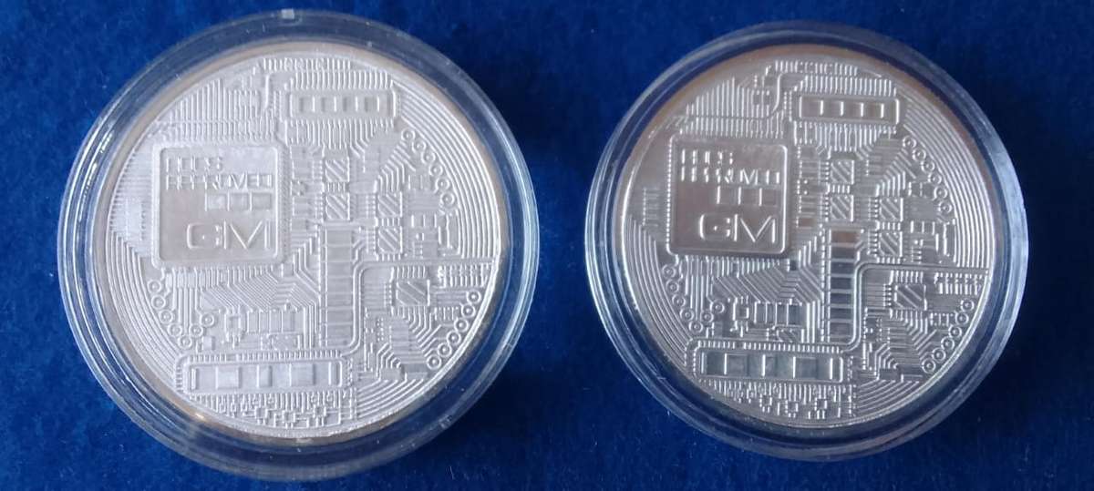 silver 1oz BITCOIN - (BU) - Bid per coin (in capsule)