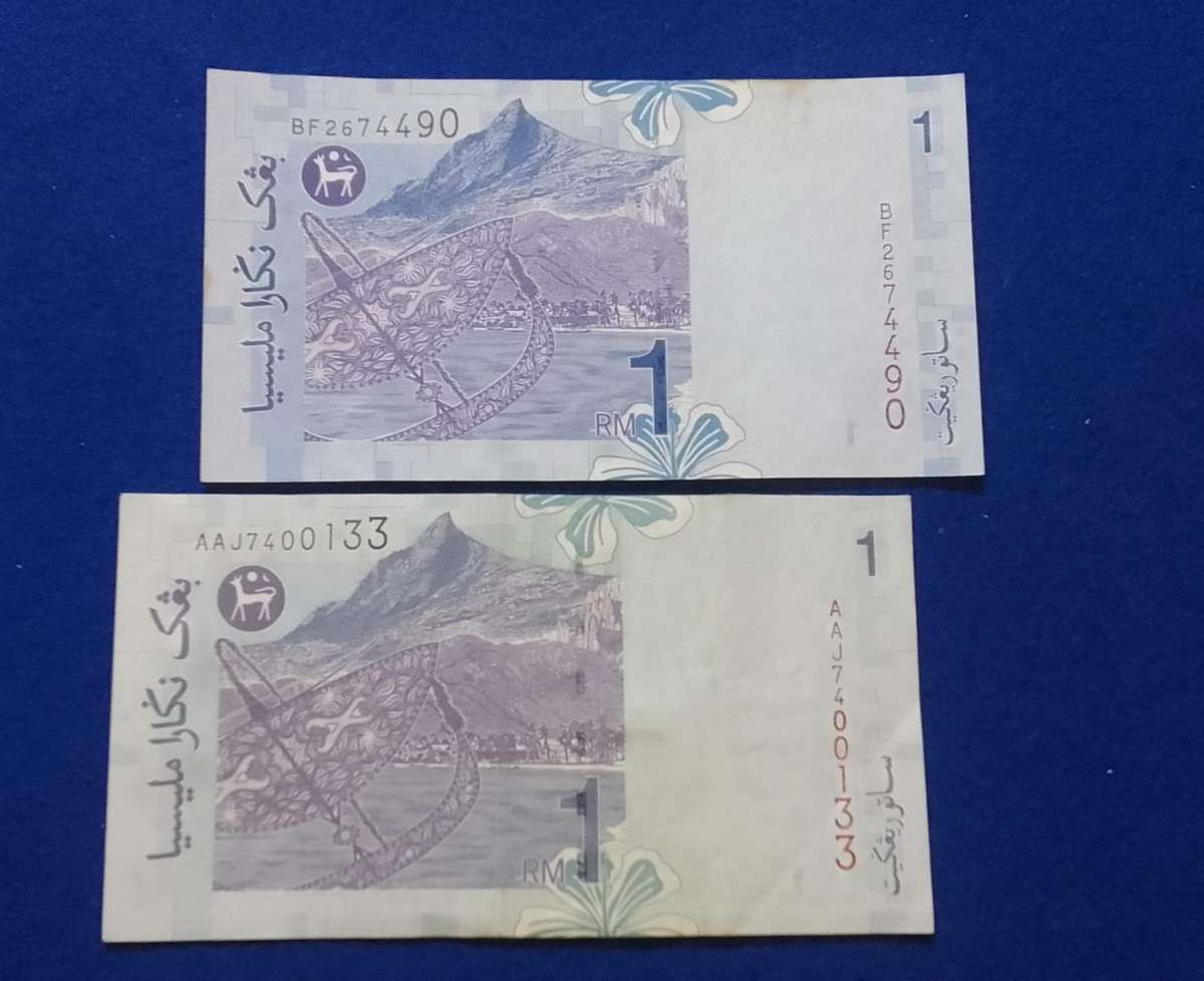 Bank of Malaysia notes - 2notes - your bid takes all