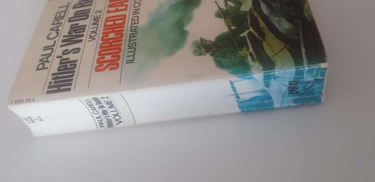 Book: Hitler's War on Russia (Vol 2) Scorched Earth - Paul Carell