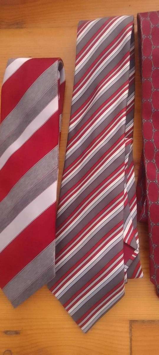 ties - Men's ties - 8 available - your bid takes all