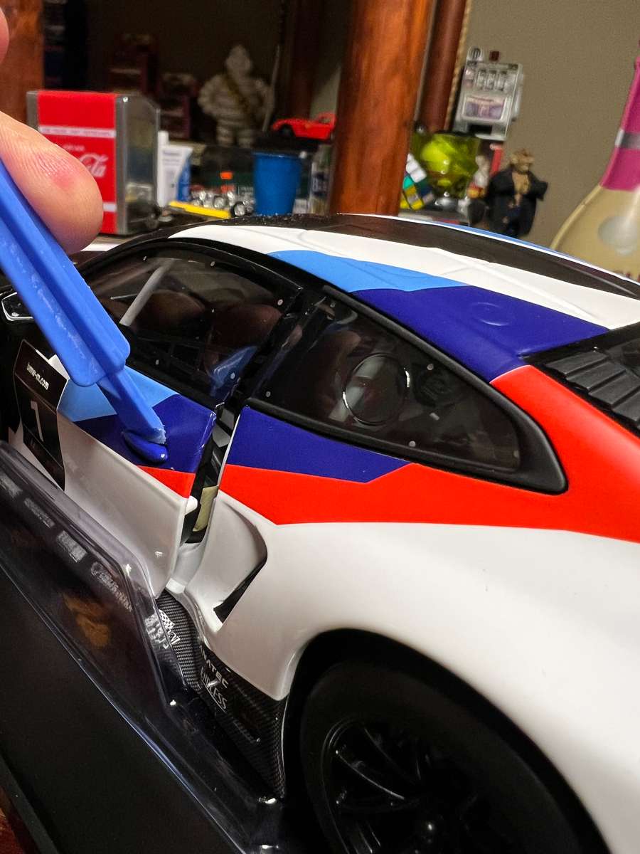 BMW M4 - GT3 - 2021 Presentation- 1/18 Minichamps