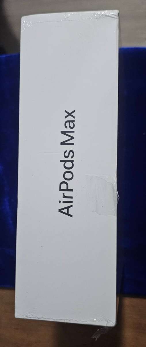 Apple Airpod Max Headphones (SEALED)