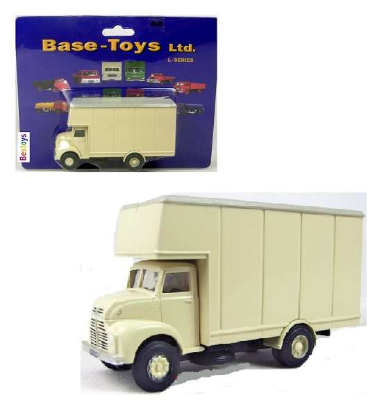 Base Toys Diecast Model CO-X8 Leyland Comet Box Truck 1/76 OO railway