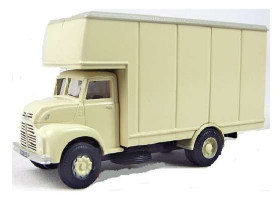 Base Toys Diecast Model CO-X8 Leyland Comet Box Truck 1/76 OO railway