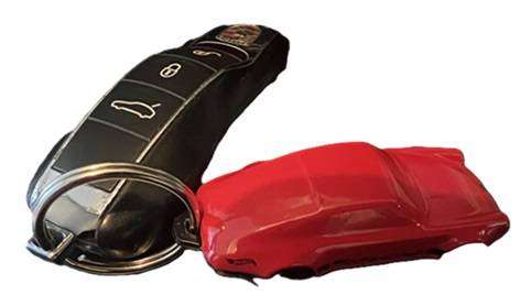 Hot Wheels 2025 187/250 Porsche 911 Carrera Clip Keyring Experimotors