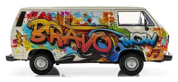 Motormax Motor Max 79599 VW Volkswagen Kombi T 3 T3 Transporter Panelvan "Bravo" Graffiti 1/24 scale