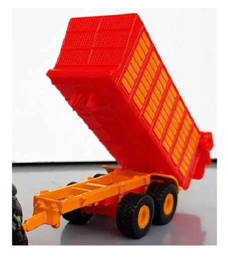 SIKU Diecast Model 1650 Class 597 ATX Tractor + Silage Trailer