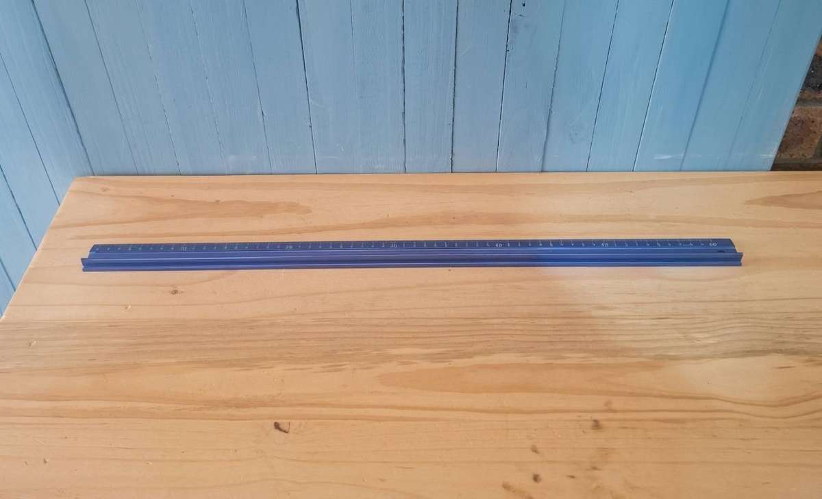 60 cm Aluminium Ruler
