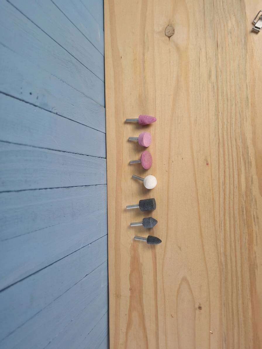 Grinding points for electric drills (unused)
