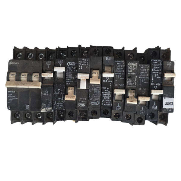 CIRCUIT BREAKERS  MIXED BRANDS | AUCTION
