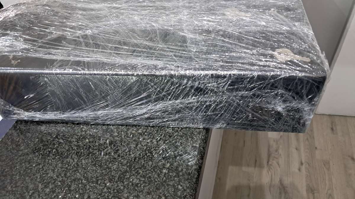 EC-437 CASH DRAWER 5 Note, 10 Coin, Printer Kick refurbished with 2 keys