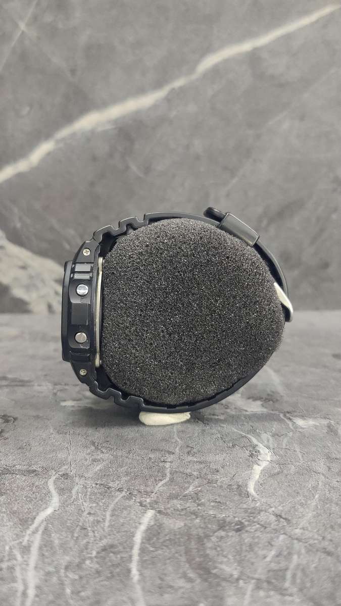 Casio - G-Shock Men's 5600 Series -DW-5600BBR-1