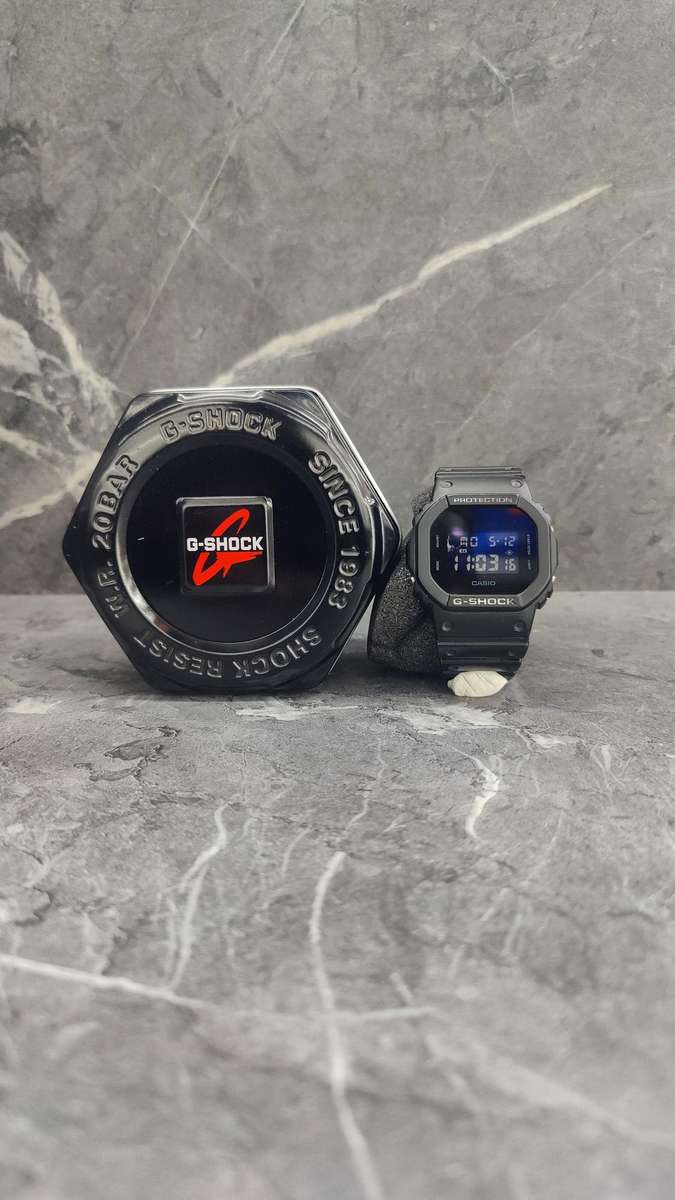 Casio - G-Shock Men's 5600 Series -DW-5600BBR-1