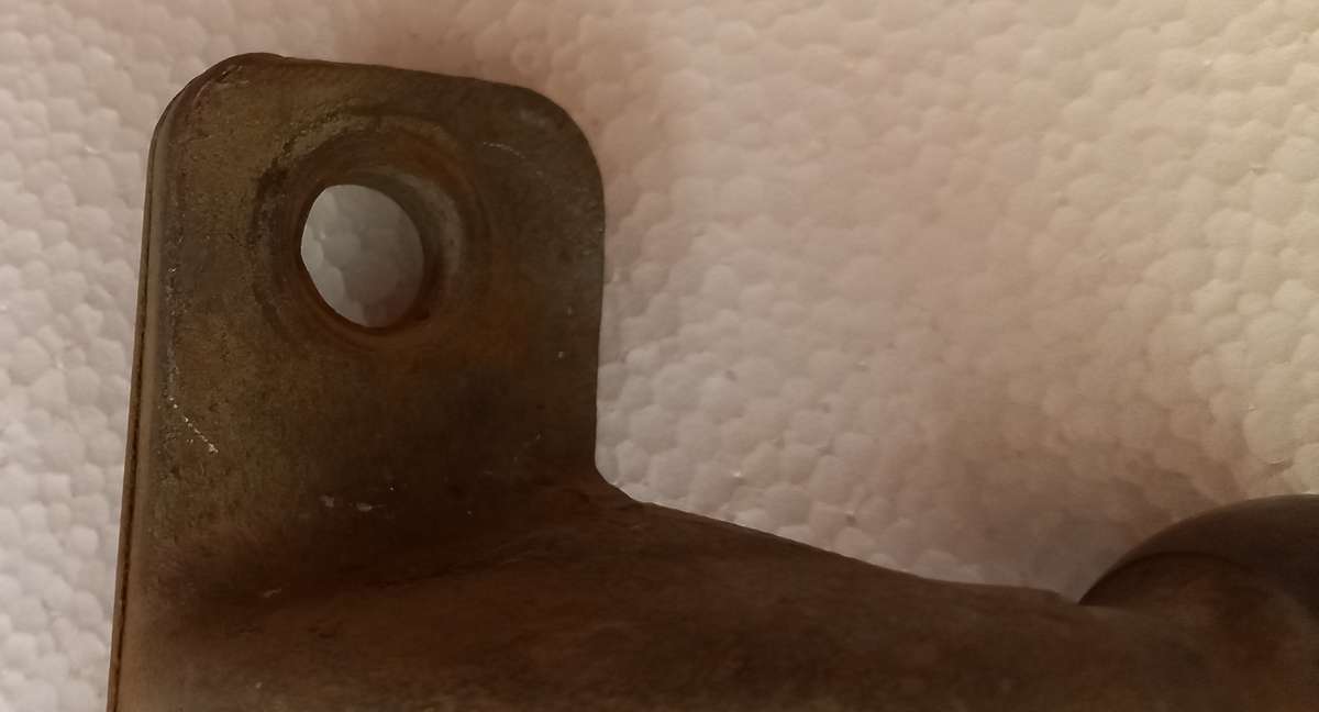 Trailer or caravan vehicle tow ball coupling