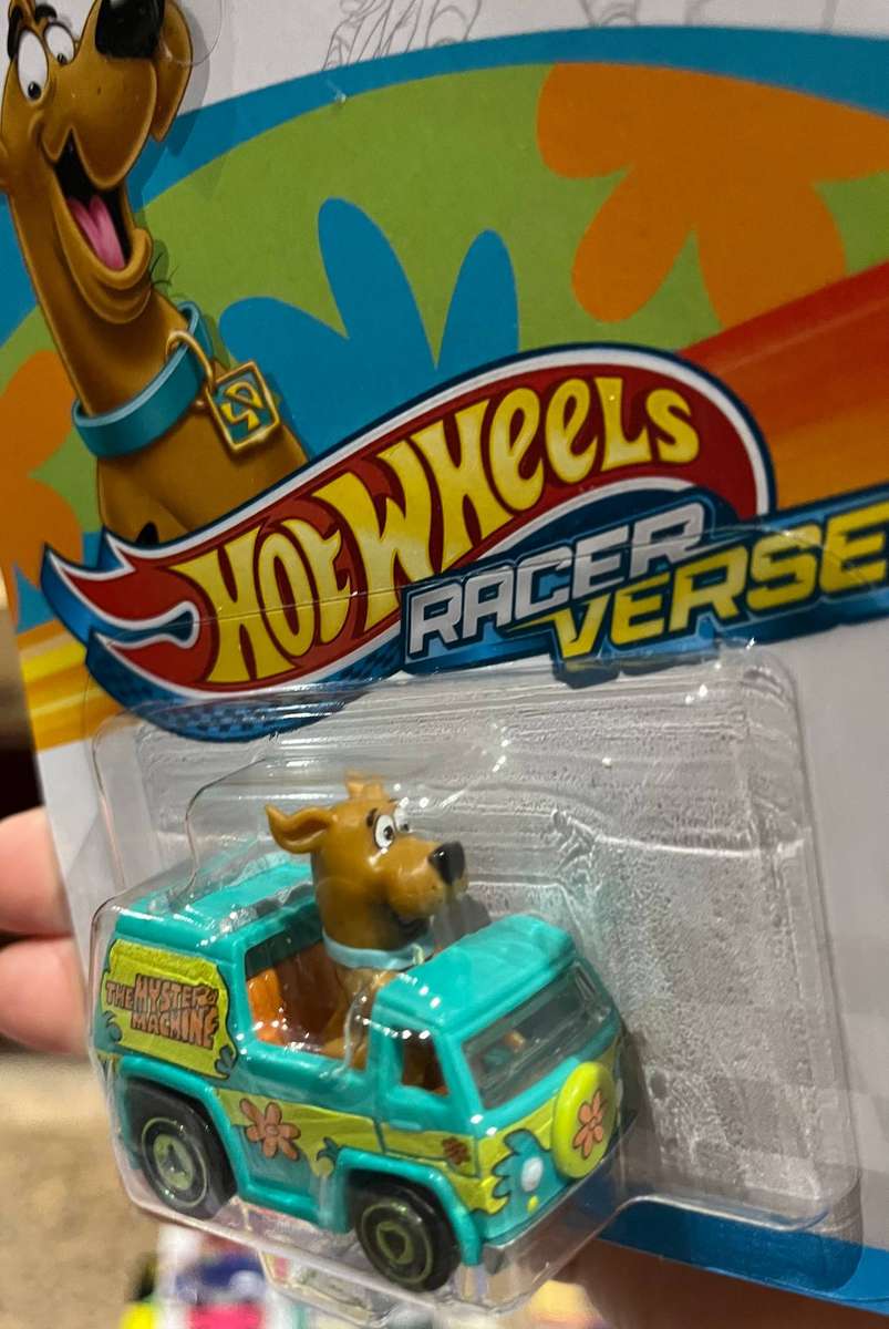 Hot wheels Scooby Doo with figure! 1/64 import