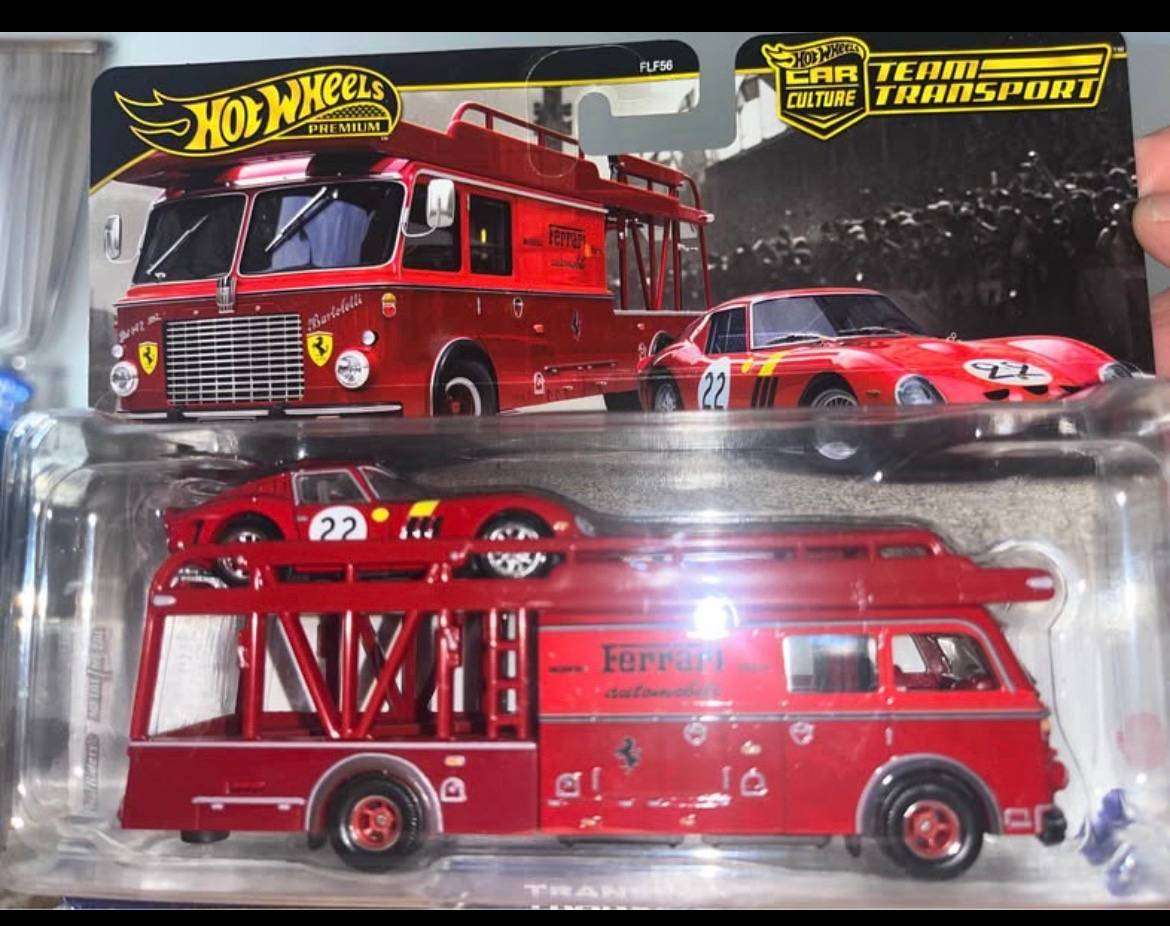 Hot wheels Ferrari with transporter