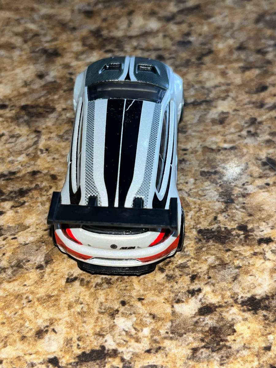 Hot wheels 1/64 loose Volkswagen Scirocco Challenge series.